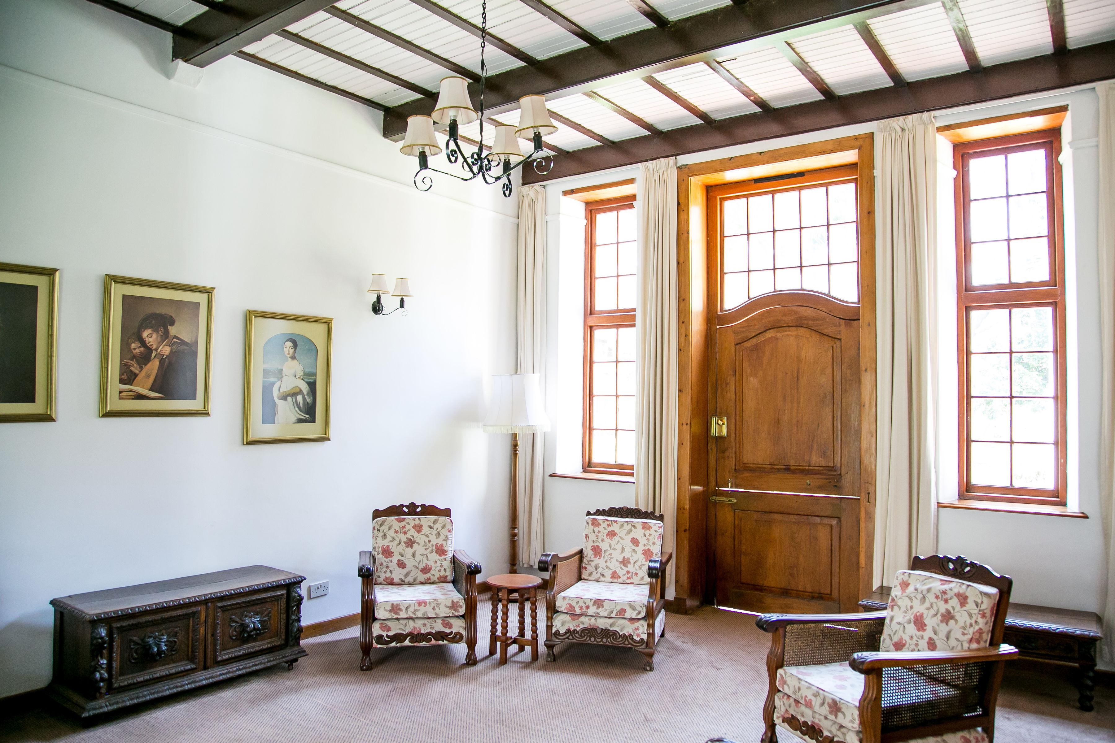 Bronte Hotel Хараре Экстерьер фото